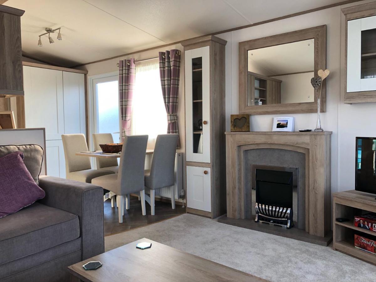 Relaxing Holiday Home With Hot Tub At Tattershall Lakes Esterno foto