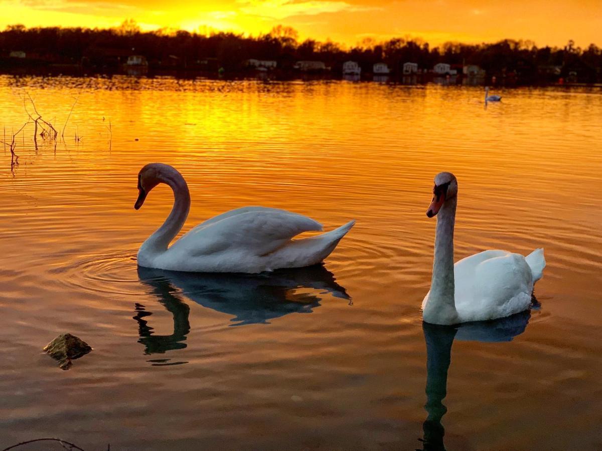 Relaxing Holiday Home With Hot Tub At Tattershall Lakes Esterno foto