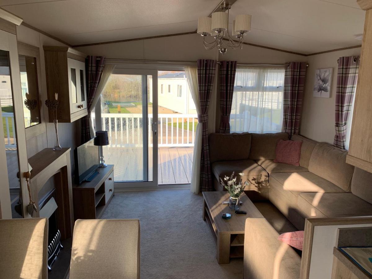 Relaxing Holiday Home With Hot Tub At Tattershall Lakes Esterno foto