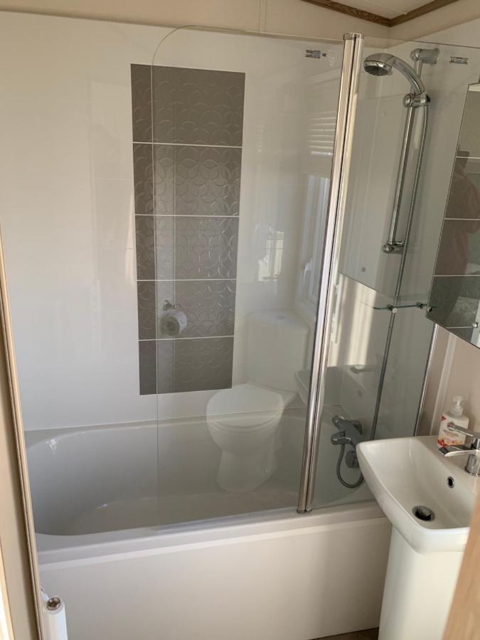 Relaxing Holiday Home With Hot Tub At Tattershall Lakes Esterno foto